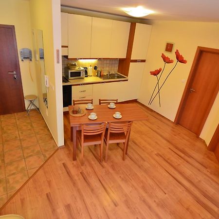 Apartman Klaudia Tale Ngoại thất bức ảnh