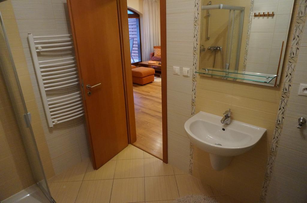 Apartman Klaudia Tale Ngoại thất bức ảnh