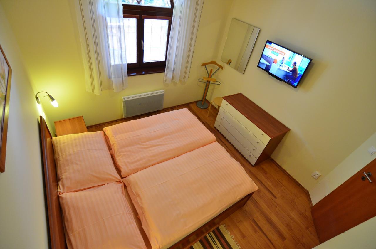Apartman Klaudia Tale Ngoại thất bức ảnh
